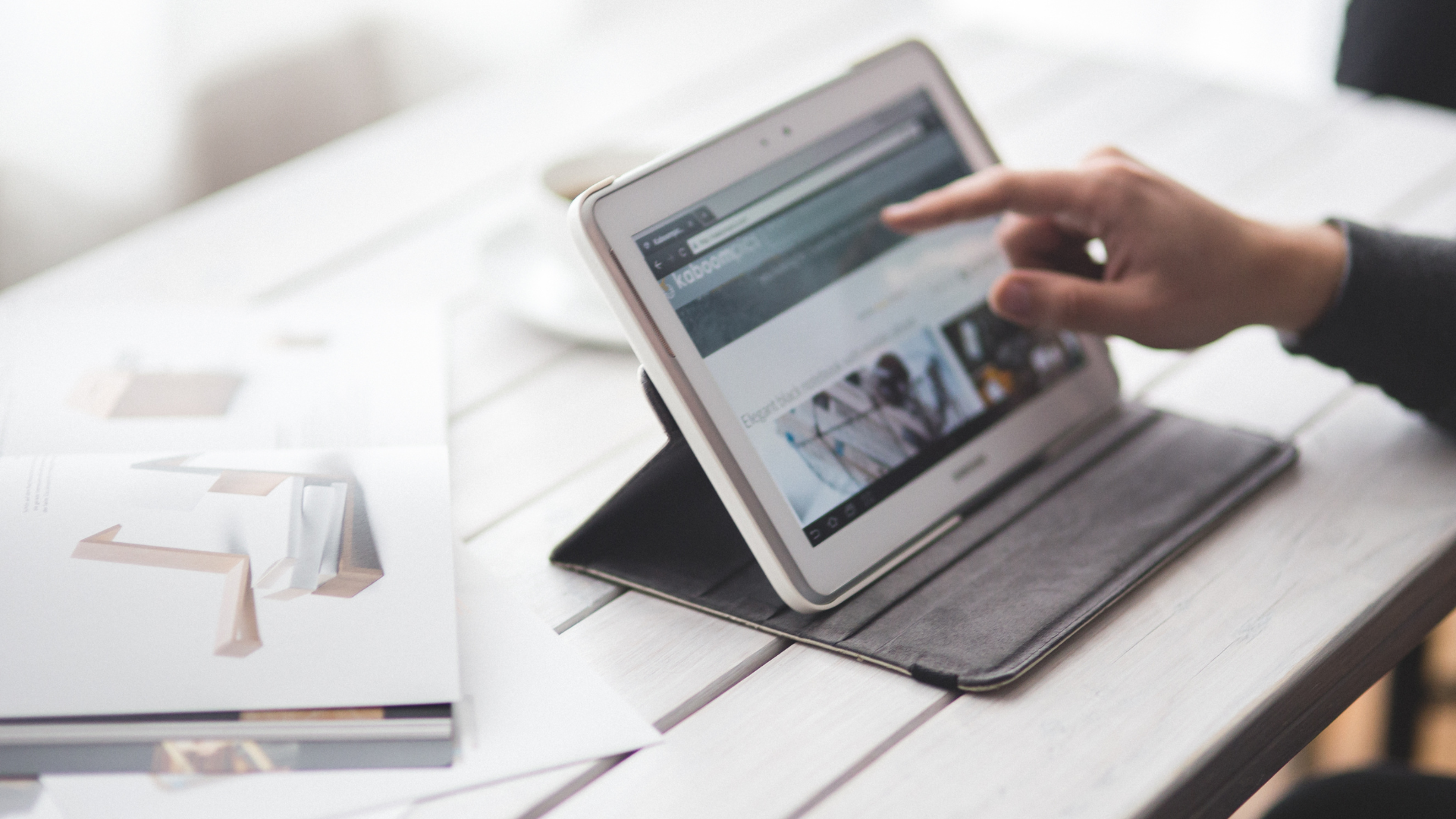 Layanan Konsultasi Teknologi